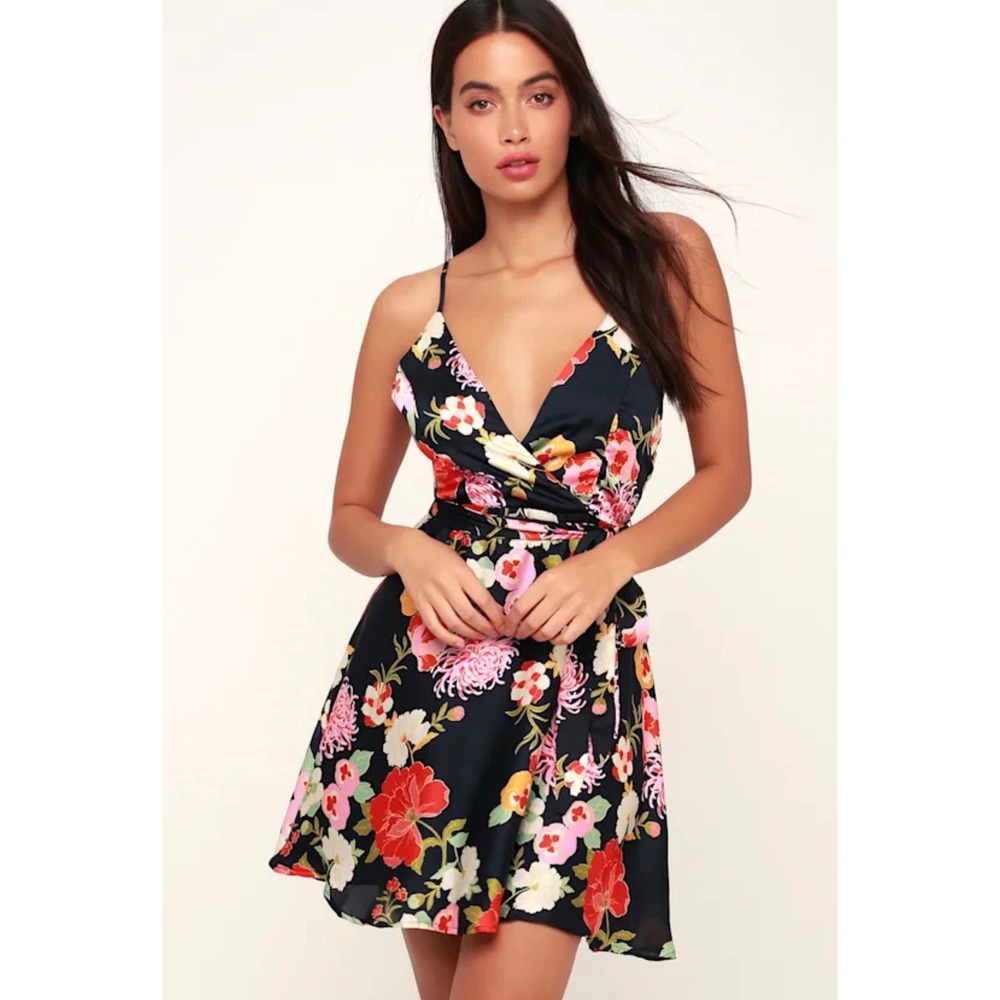 Lulus Here's My Heart Floral Satin Skater Dress XS Black Wrap Tie Mini Party